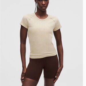 lululemon athletica Beige Short Sleeve Tee